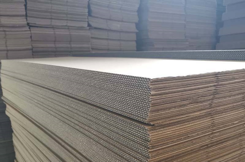 1675994411502089388.jpg 瓦楞纸板.jpg